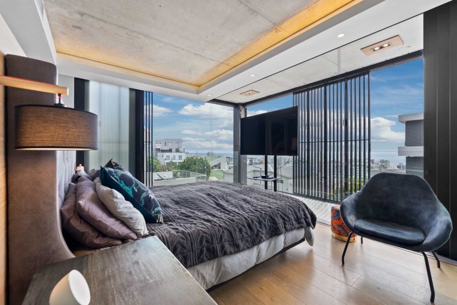 3 Bedroom Property for Sale in Sea Point Western Cape